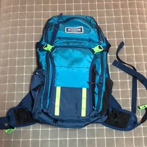 Nearly new Dakine backpack 🎒
